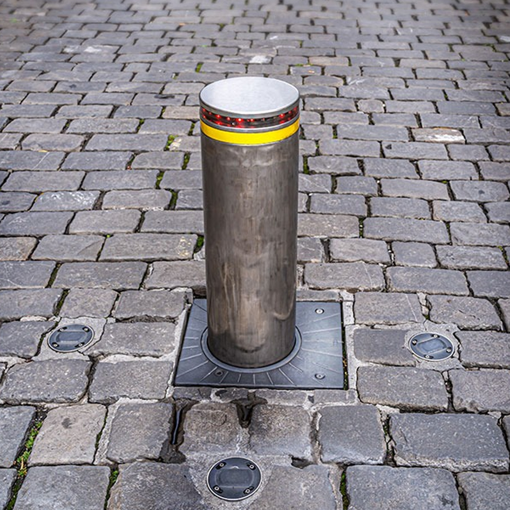 Retractable Bollard